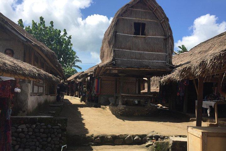 Lombok South Beach and Traditional Village Tour