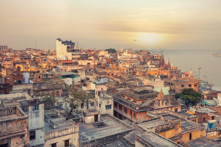 Mysticism of Varanasi with Ganga Aarti (2 Hours Walking Tour)