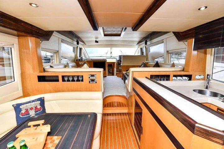 Private Dubai Overnight Stay Aboard Luxury Mini Yacht