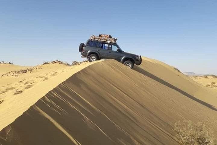 White Desert and Bahariya Oasis Tour From Cairo