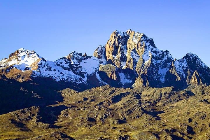 5 Days Mount Kenya Trekking Climbing Sirimon-Chogoria Route