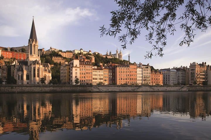 Lyon City Card Public Transportation & 40 attractions