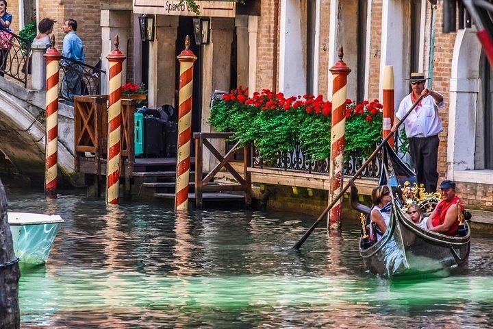 30-min Private Gondola Ride for up to 5 people