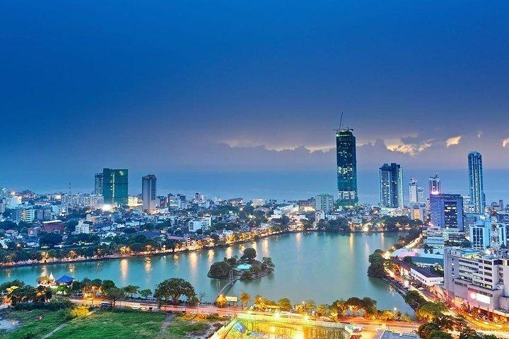 Shore Excursion to Colombo City Tour & Kelaniya Temple for 2 People