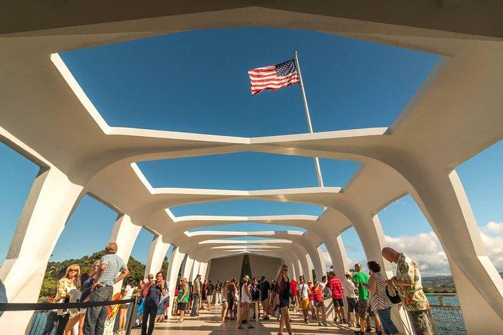 Pearl Harbor USS Arizona Memorial and Honolulu City Tour