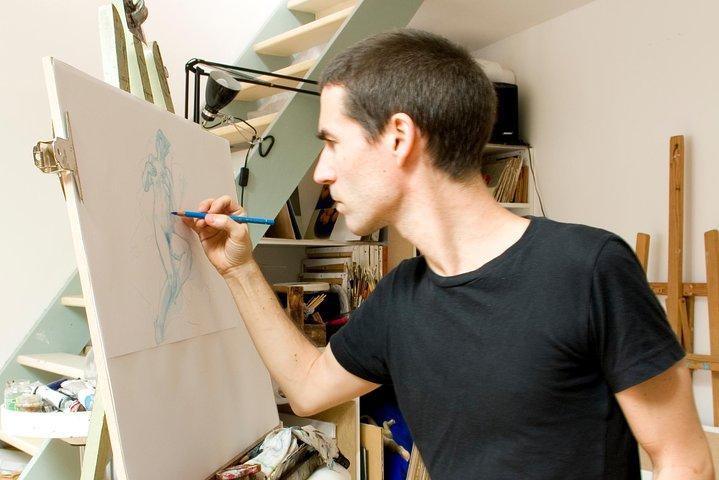 Take off your clothes and let yourself be drawn!