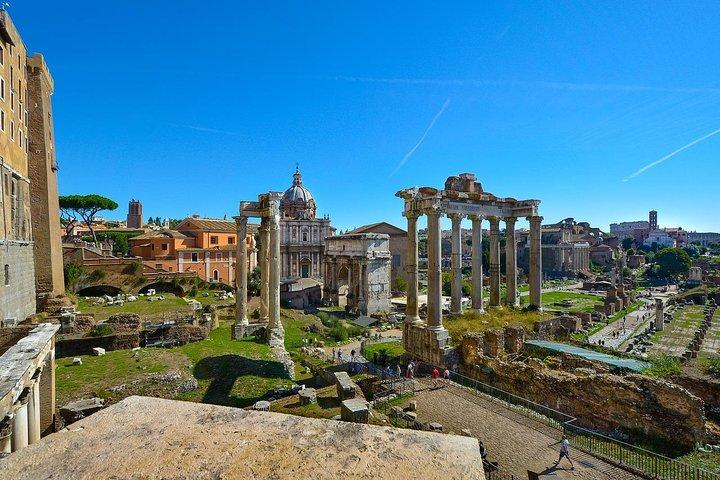 Colosseum, Forum and Palatine Hill small group tour