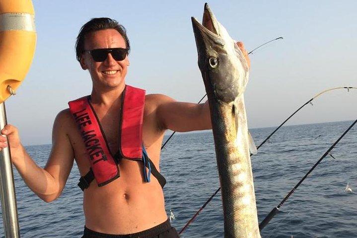 Go Fishing Dubai 5 hours Trolling & Regular Fishing