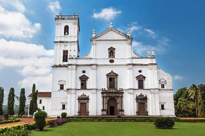 Walk Through the Ruins of Old Goa (2 Hours Guided Walking Tour)