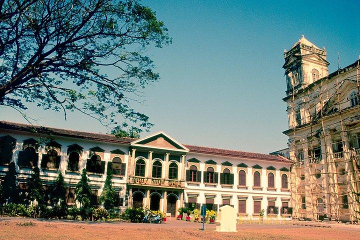 Walk Through the Ruins of Old Goa (2 Hours Guided Walking Tour)