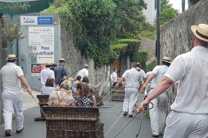 Private Tuk Tuk Tour to Old Town + Monte in Funchal