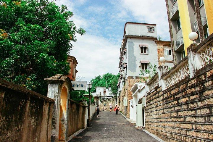 Xiamen Day Tour: South Putuo Temple and Gulangyu Island