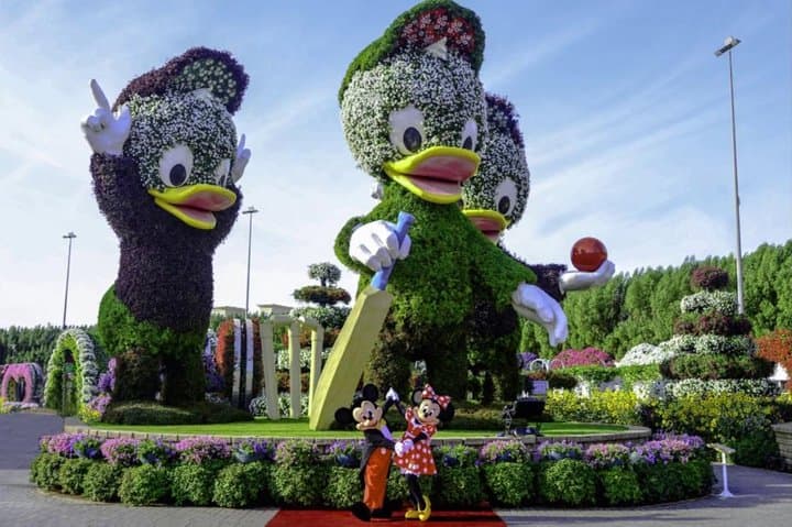 Memorable Evening at Dubai Global Village with Dubai Miracle Garden Visit !!