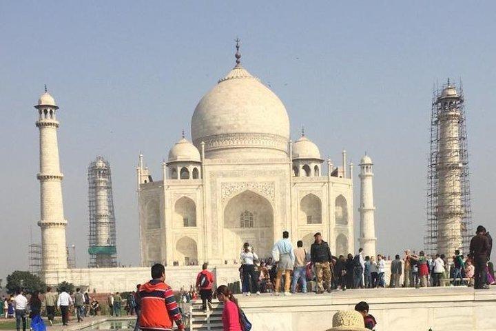 Private Round Trip To Taj Mahal Agra From Delhi