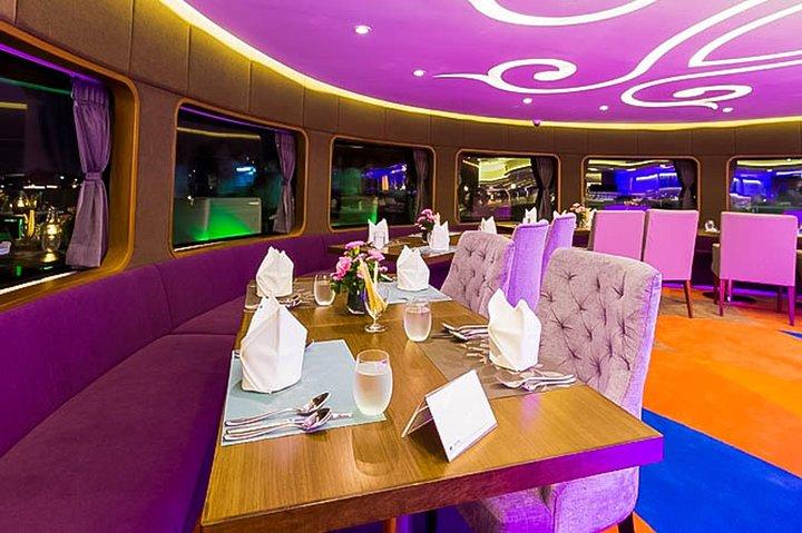 Wonderful Pearl Luxury Dinner Cruise with Live Music & Pick-up (SHA Plus)