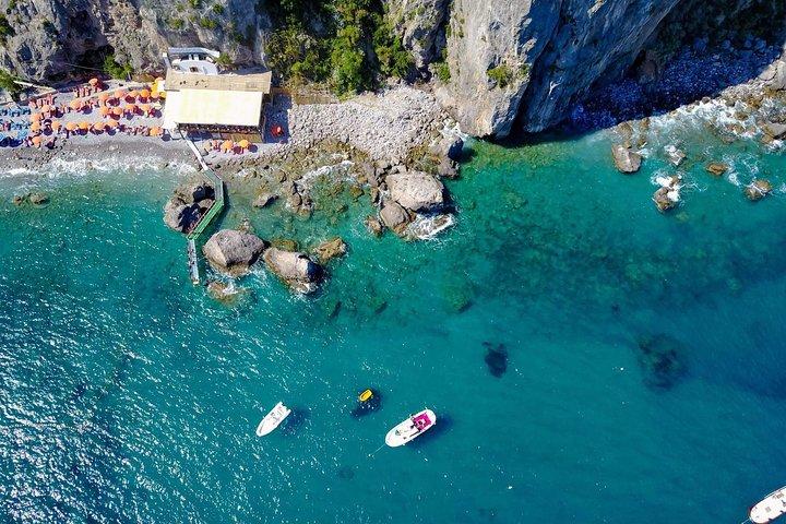Amalfi Coast Private Boat Tour from Positano, Praiano or Amalfi