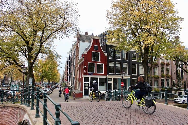 Amsterdam Highlights Bike or E-Bike Tour