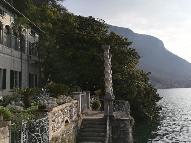 HIKING TOUR: VARENNA, Castle of VEZIO Villa MONASTERO, FIUMELATTE