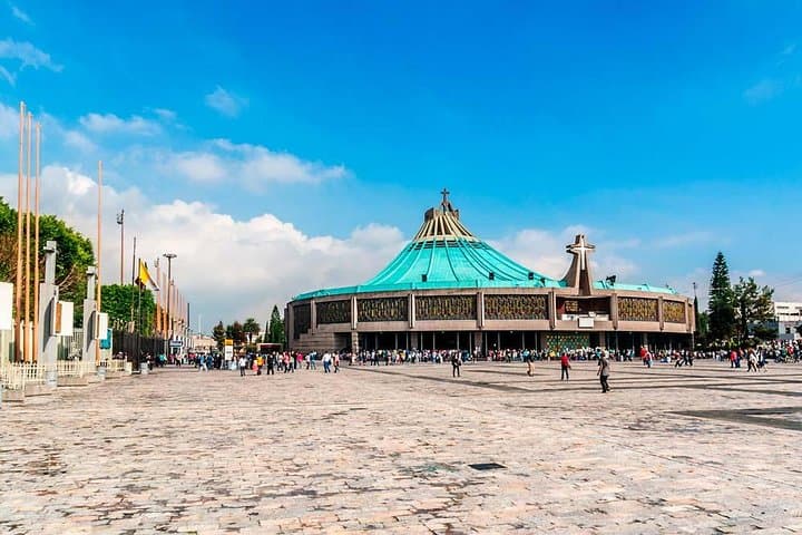 Tour Basilica of Guadalupe and Pyramid of Teotihuacán - Sanctuary of the Virgin