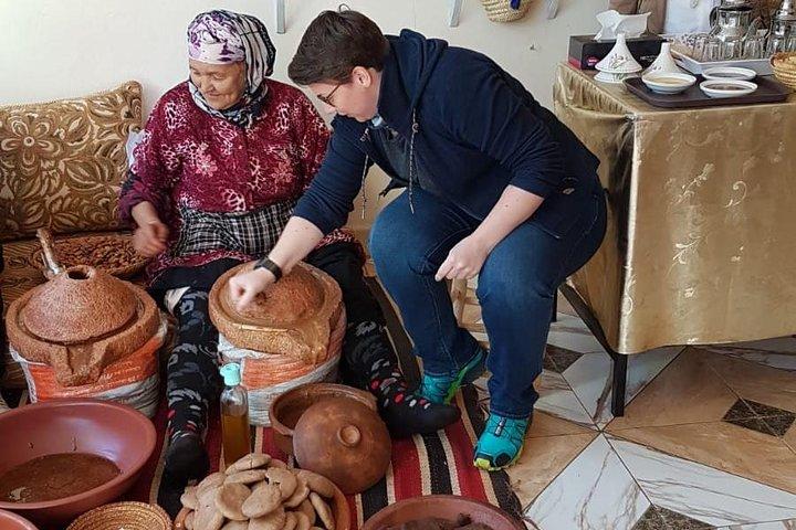 Discovering the best valley in atlas mountains and be inside the Berber culture.