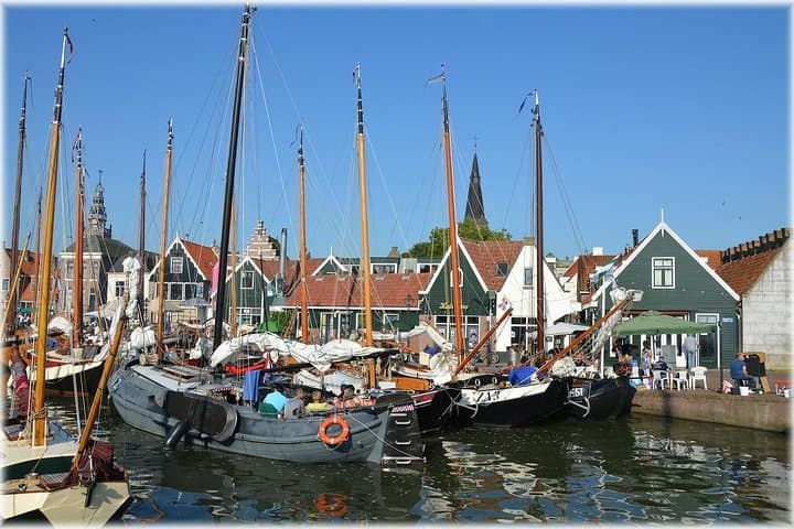 Zaanse Schans, Volendam & Edam: Private tour (Max 3 per)