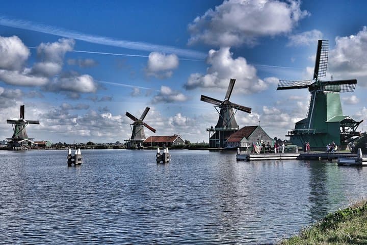 Zaanse Schans, Volendam & Edam: Private tour (Max 3 per)