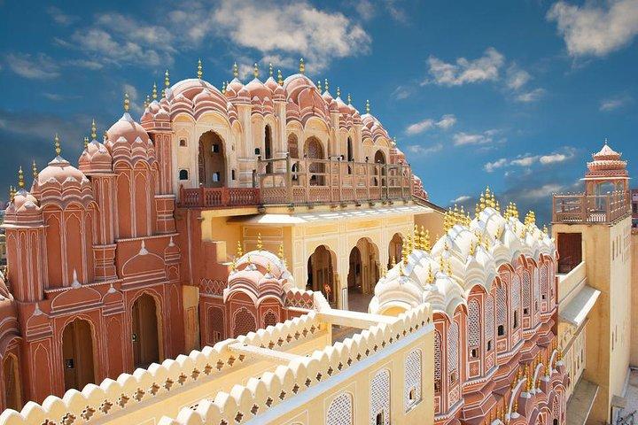 Private Guided Jaipur City Palace Hawa Mahal & Jantar Mantar Tour