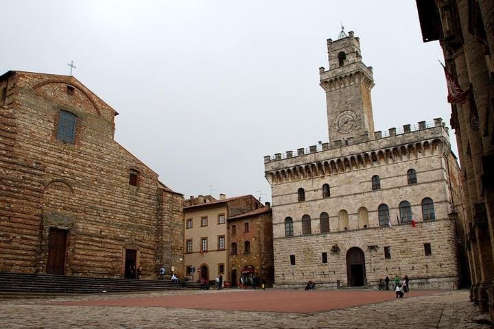 Pienza and Montepulciano by Tuscan Hills from Rome Private Tour