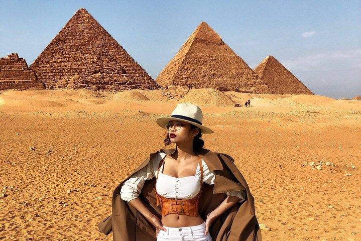 Half Day tour to Visit Giza Pyramids and Sphinx Strat from Cairo Airport