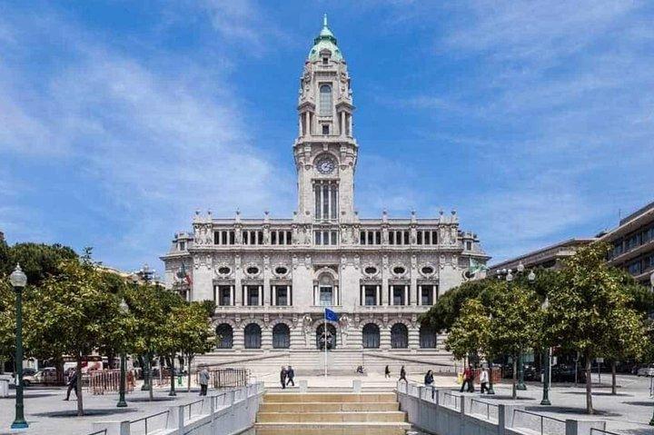 Private Transfer From / To Lisbon Airport x Porto