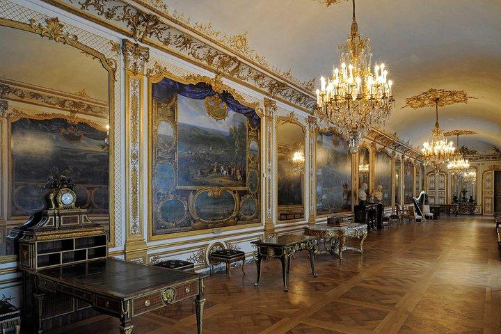 Private Visit Chantilly Castle 5 hours by luxury car