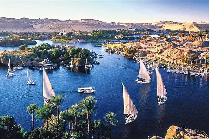 Felucca Ride on The Nile River and 4 Stars Dinner Cruise