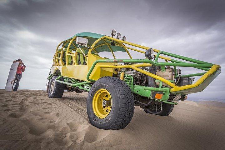Full Day Nazca Lines, Huacachina Oasis with Buggy and Sandboard