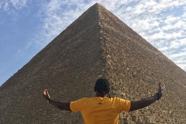 Guided pyramids tour to Giza pyramids and Dahshur including transportation
