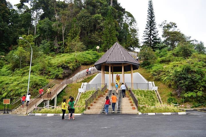 Full-day Bukit Tinggi French Village Tour