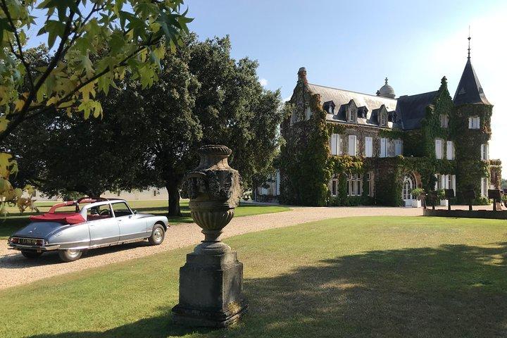 Médoc luxury wine tour aboard a Citroën DS Limousine Convertible