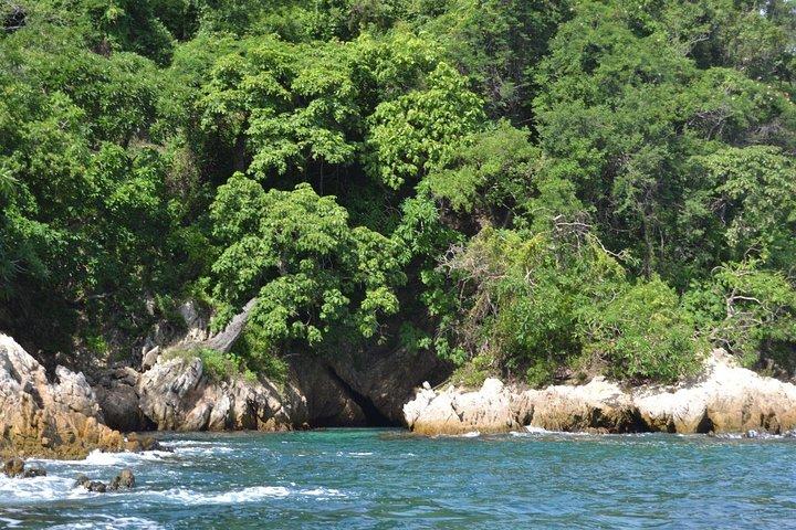 Yelapa and Majahuitas Snorkeling Cruise in Puerto Vallarta All Inclusive