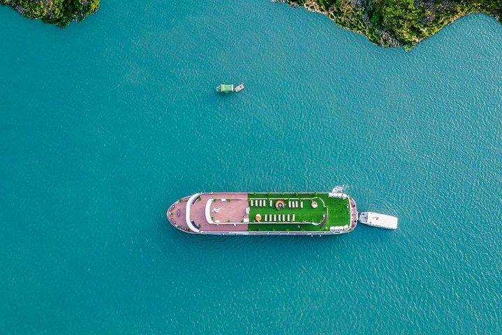 Halong Bay 2D1N BEST CRUISES All-Inclusive: Transfer, Meals, Kayak, Cave, Island