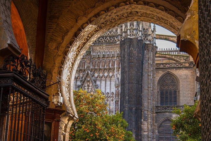 Seville Alcazar, Cathedral and Giralda Skip-The-Line Guided Tour