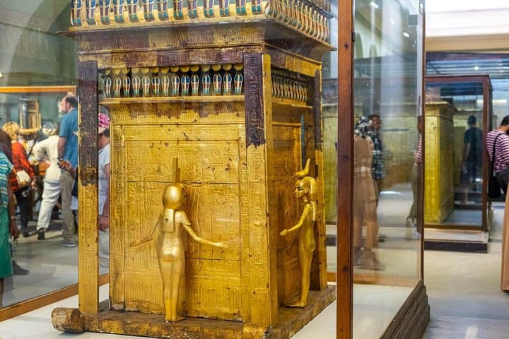 Half Day Guided Trip To old Egyptian Museum