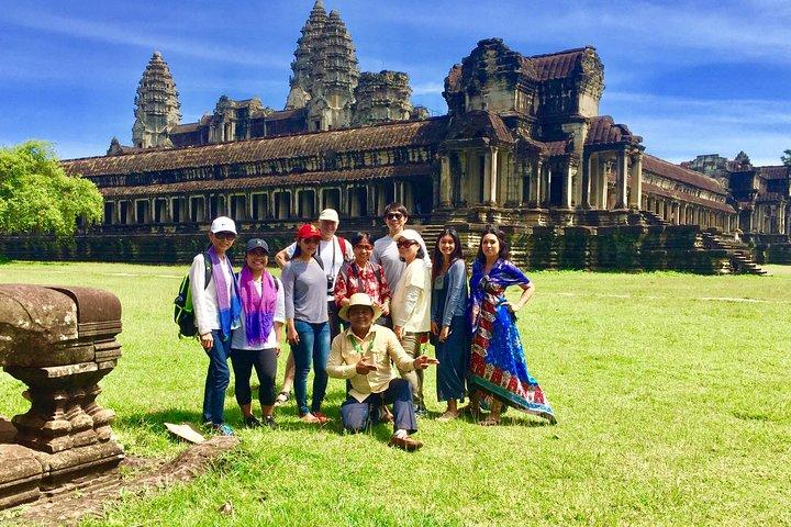 Private Tour Angkor Wat 2 Days - Banteay Srey - National Park Phnom Kulen (55Km)