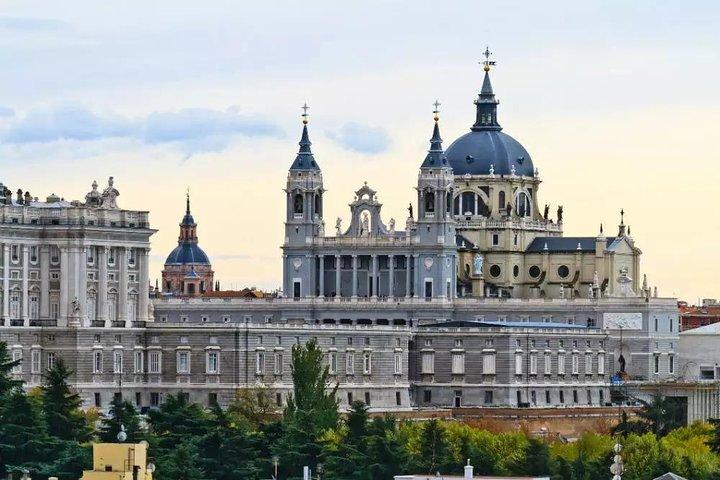 Private tour of the Royal Palace of Madrid