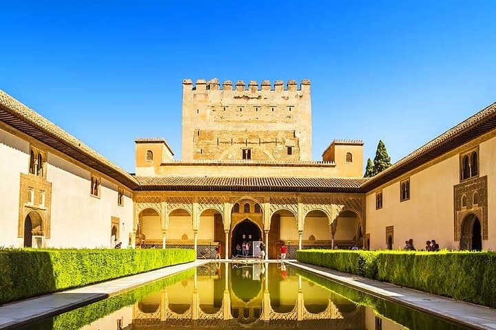 Tickets included: Alhambra Tour (Gardens, Alcazaba, Generalife)