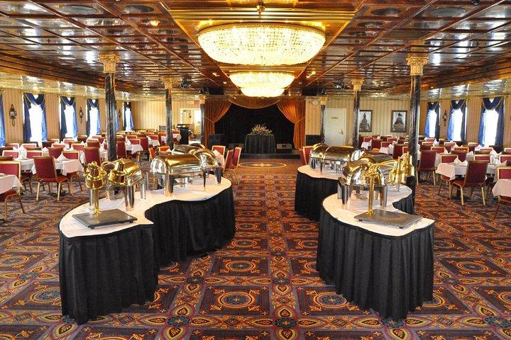 2 HR Savannah Riverboat Dinner Cruise with Onboard Entertainment