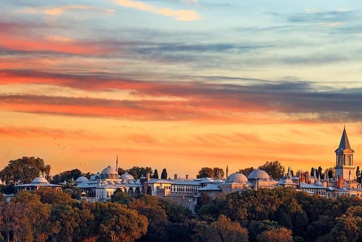 Topkapi Palace Skip-The-Line Entry with Guided Tour
