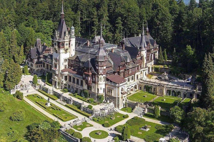Dracula Castle, Peles Castle & Brasov-Private Tour from Bucharest