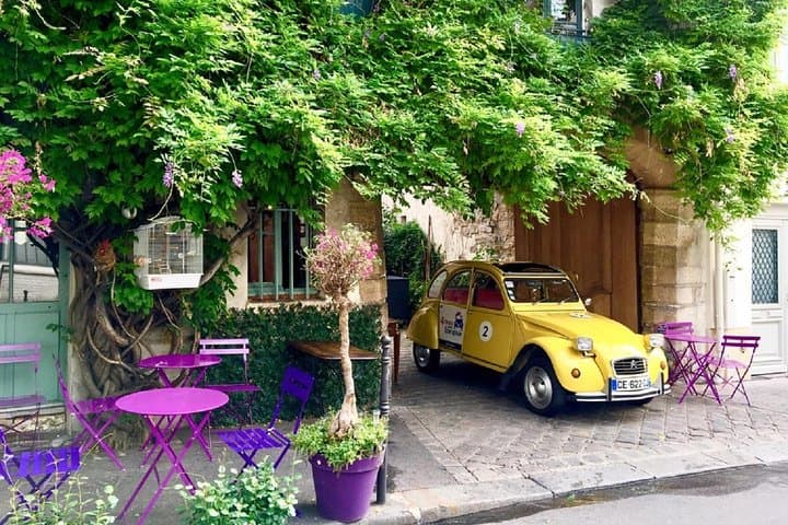 Private tour Paris Little-known places 2 hours in Citroën 2CV