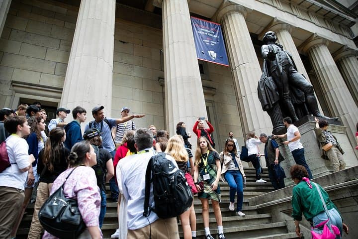 NYC Highlights Private Tour by Foot and Subway