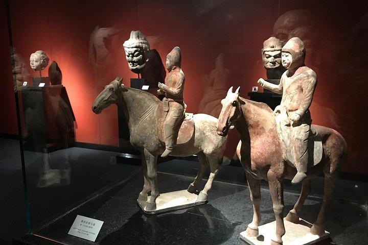Private Tour with the Bund, Shanghai Museum, Circus World, Nanjing Road and More
