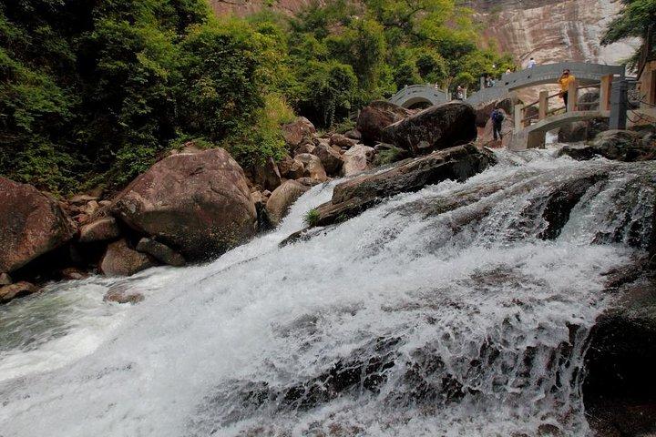 Private Day Trip from Xiamen to Dehua county in Quanzhou